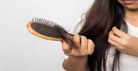10 ways of treating female hair loss